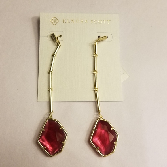 Kendra Scott Chairman Earrings in Berry Illusion - Picture 5 of 7